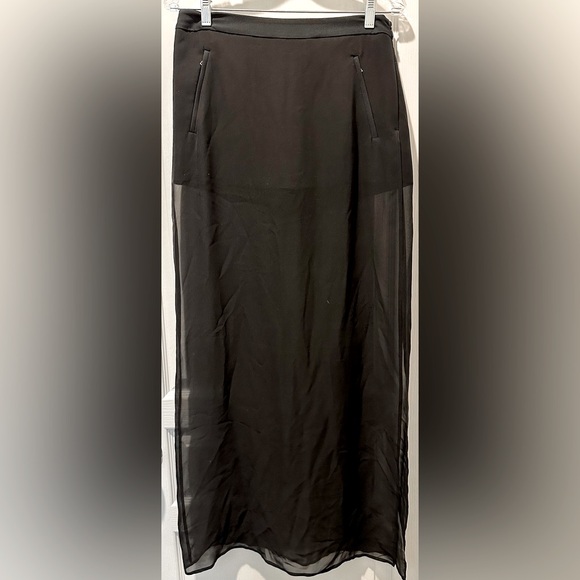 BCBGMaxAzria Beshoy Shorts w Silk Chiffon Maxi Overlay w Front Slit & Zip Shorts - Picture 2 of 12